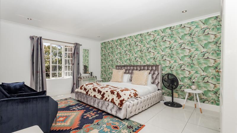 2 Bedroom Property for Sale in Constantia Western Cape